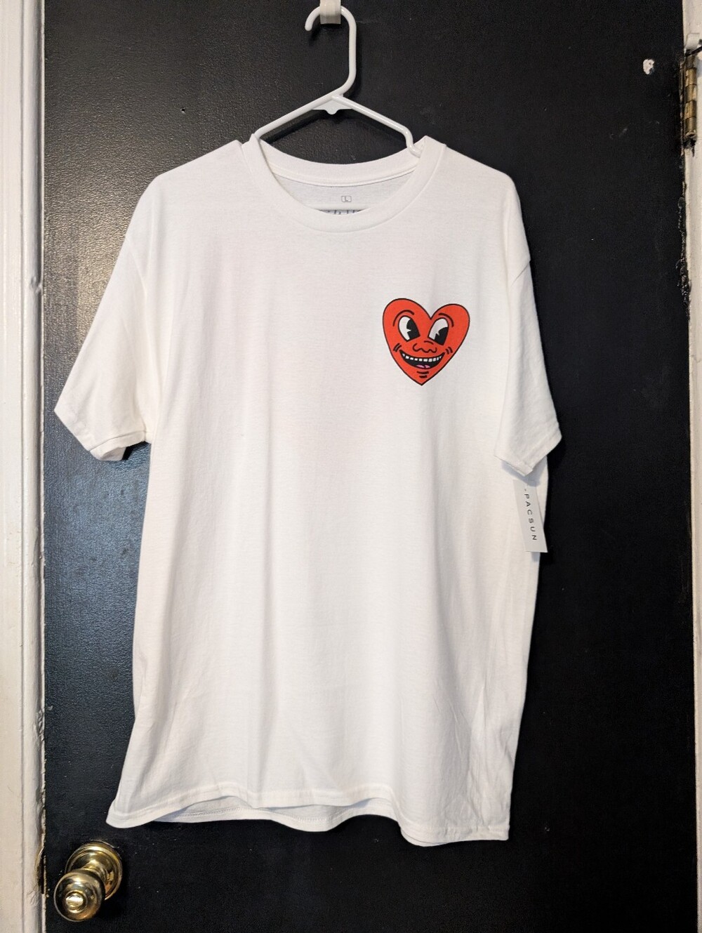Kieth Haring Tee Shirt Keith Haring Smiling Heart Men NEW - Picture 2 of 16